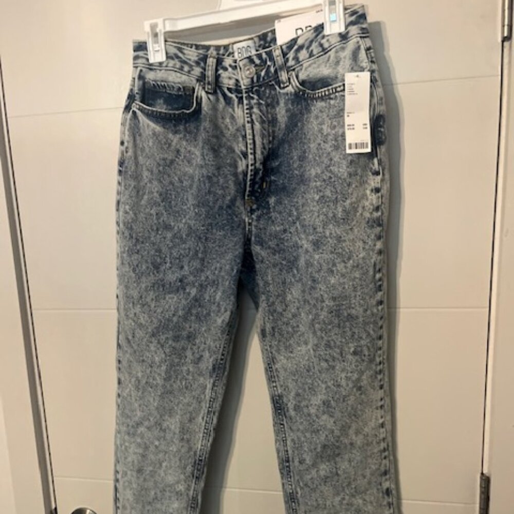 Urban Out Fitters BDG High Rise MOM Jeans
